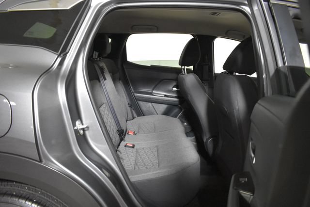Certified 2025 Nissan Kicks SV AWD/4WD image 29