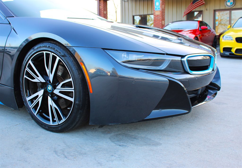 Used 2015 BMW i8 image 12