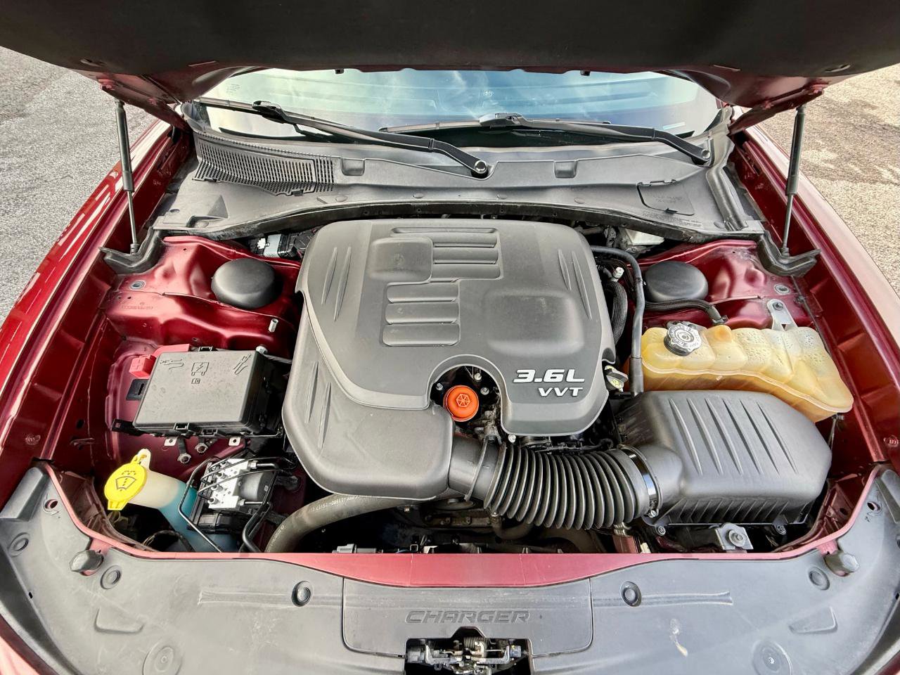 Used 2019 Dodge Charger SXT w/ Plus Group image 38