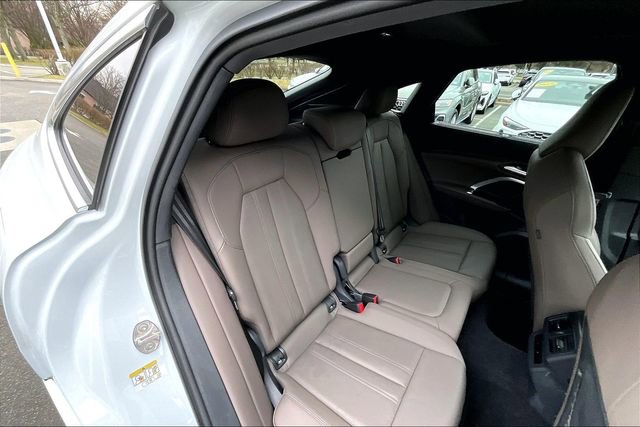 Used 2025 Audi Q5 Premium Plus w/ Premium Plus image 19