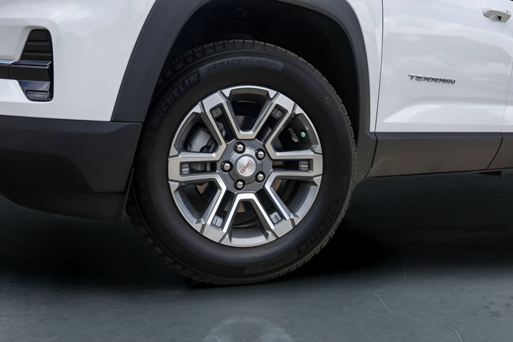 Used 2026 GMC Terrain Elevation FWD image 4