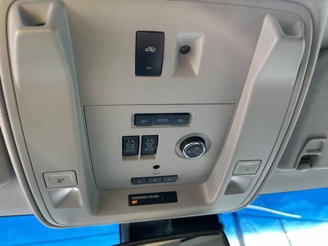 Used 2020 Chevrolet Tahoe Premier w/ Premier Plus Edition image 25