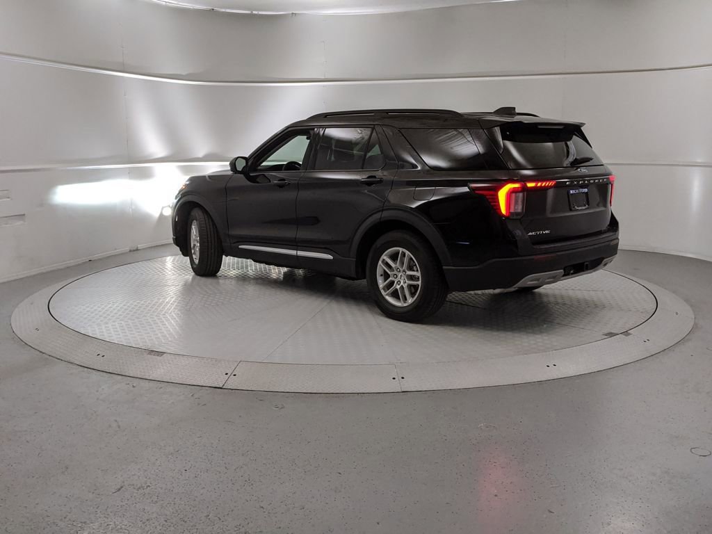 New 2025 Ford Explorer Active w/ Active Comfort Package image 4