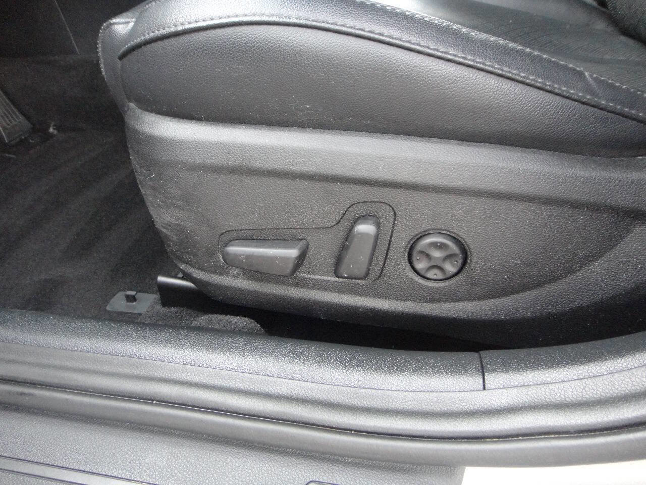 Used 2017 Kia Optima EX image 11