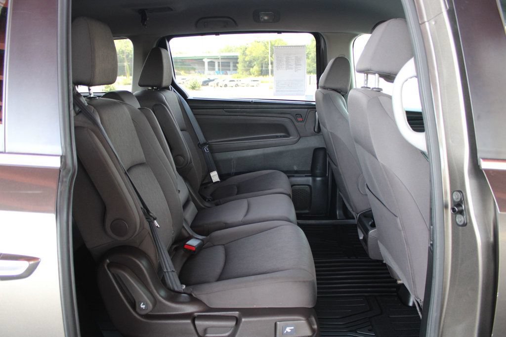 Used 2018 Honda Odyssey EX image 16