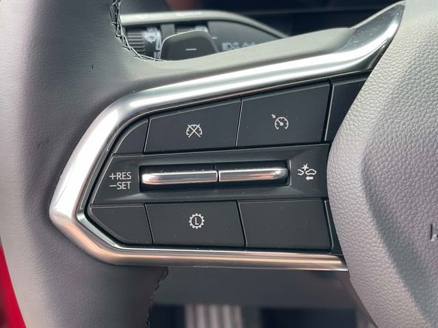 New 2026 Chevrolet Equinox LT w/ Convenience Package II FWD image 32