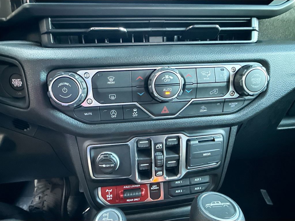 New 2026 Jeep Gladiator Willys AWD/4WD image 16