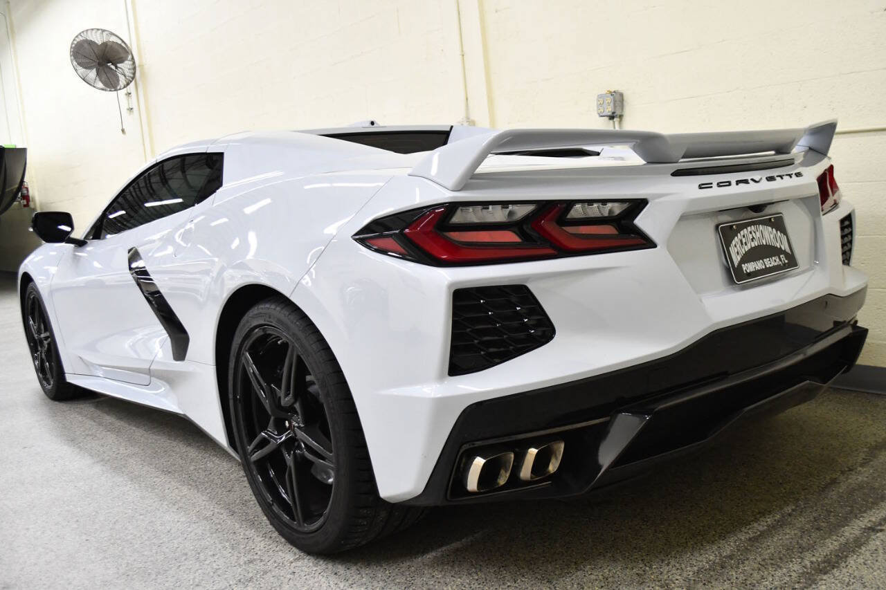 Used 2024 Chevrolet Corvette Stingray Convertible w/ Z51 Performance Package RWD image 26