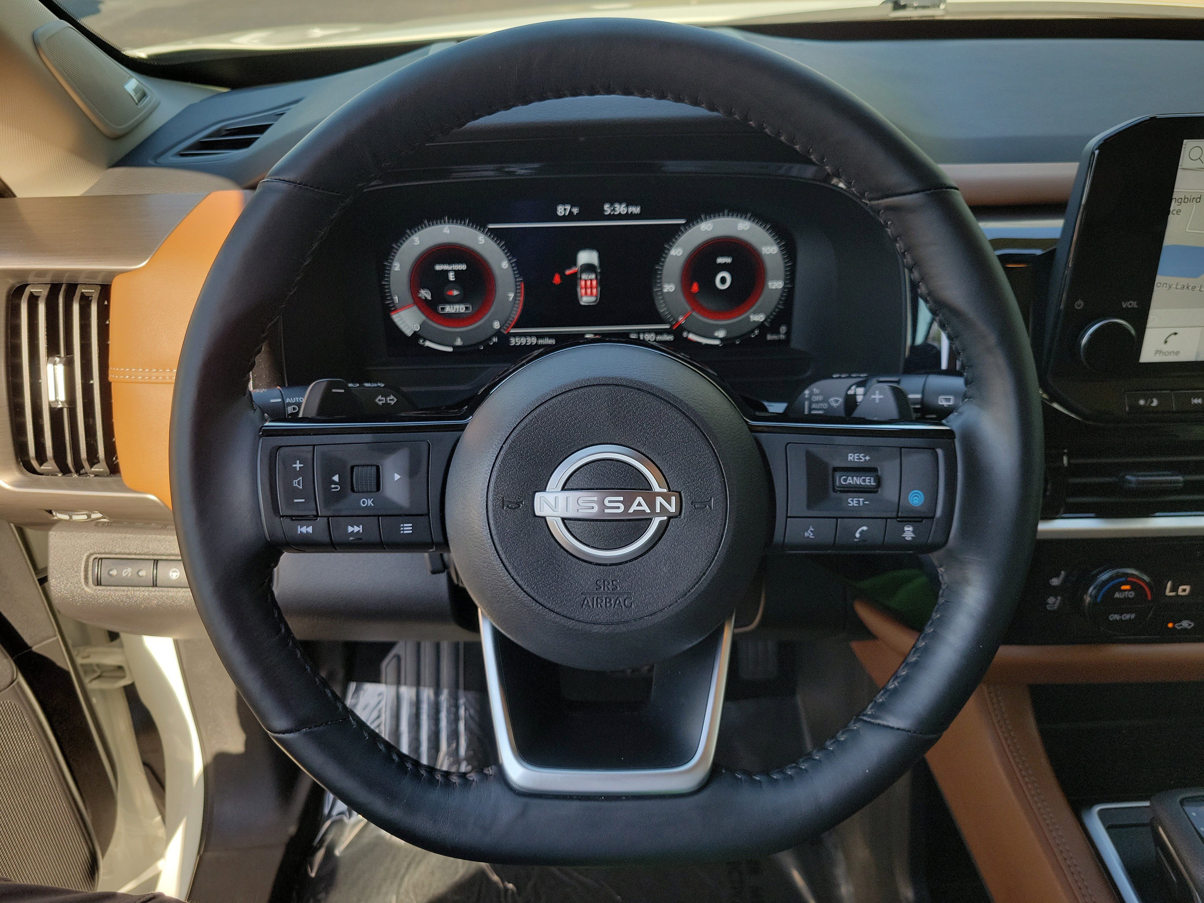 Used 2024 Nissan Pathfinder Platinum w/ Cargo Package AWD/4WD image 31