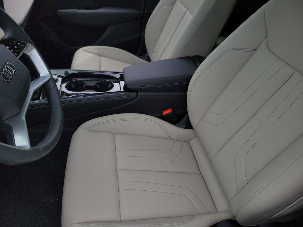 New 2026 Audi Q3 quattro 2.0T image 18