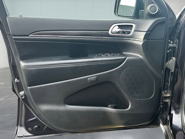 Used 2019 Jeep Grand Cherokee Limited w/ Luxury Group II AWD/4WD image 13