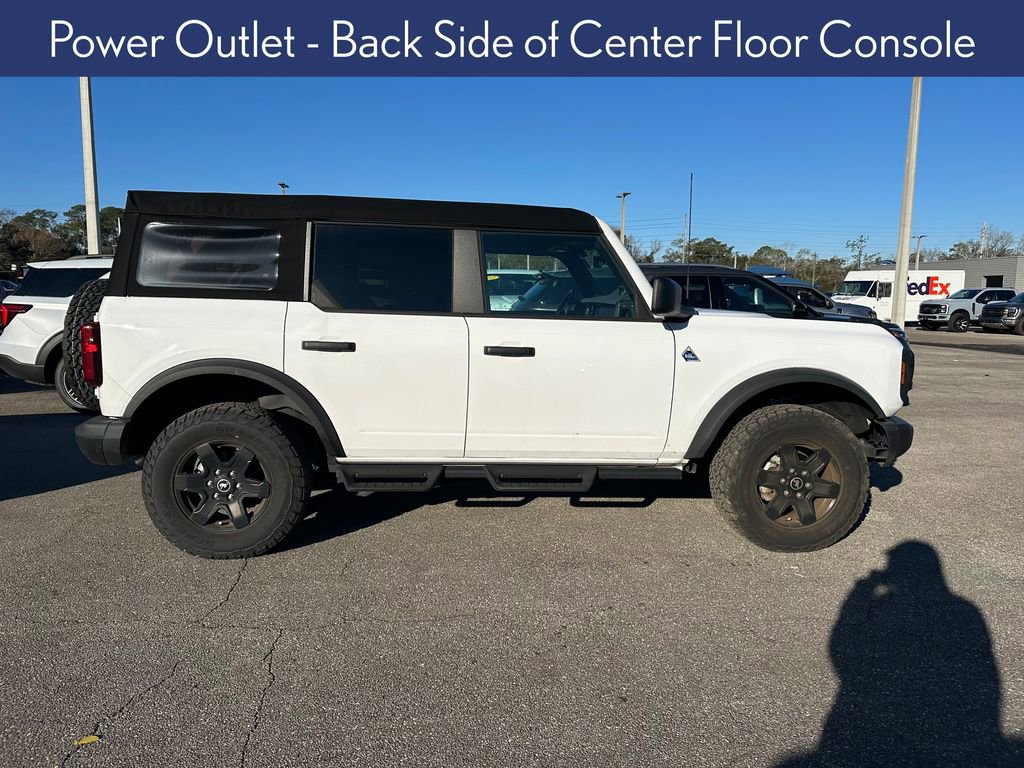 Used 2024 Ford Bronco Black Diamond image 10
