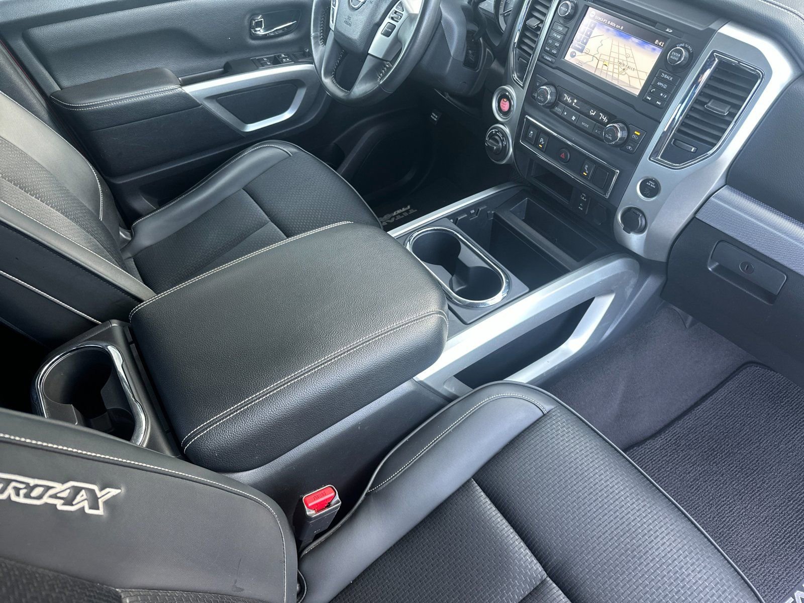 Used 2017 Nissan Titan PRO-4X image 16