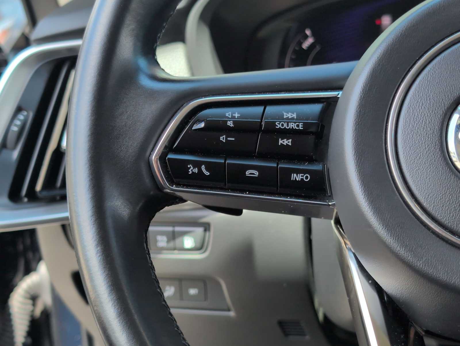 Used 2024 MAZDA CX-90 Plug-In Hybrid w/ Premium Pkg AWD/4WD image 23