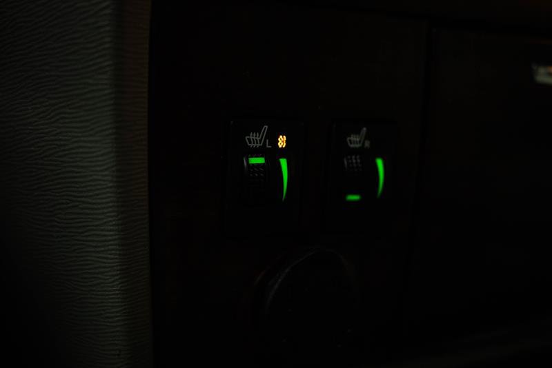 Used 2012 Toyota Sienna XLE image 21