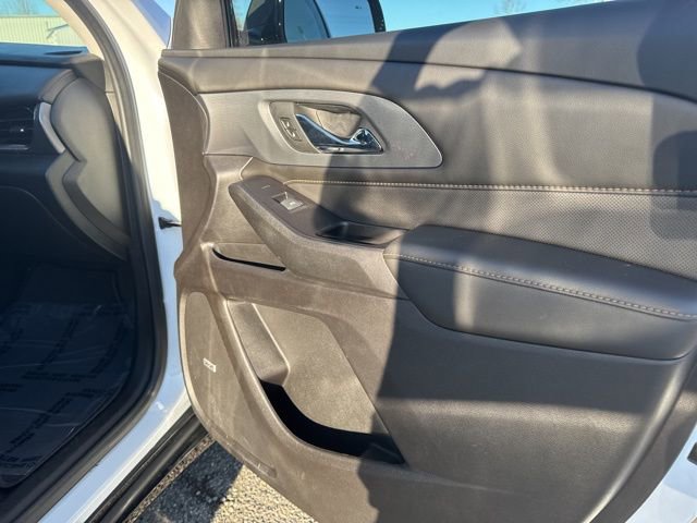 Used 2020 Chevrolet Traverse Premier w/ Redline Edition image 10