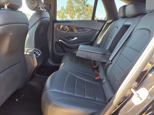 Used 2020 Mercedes-Benz GLC 300 image 18