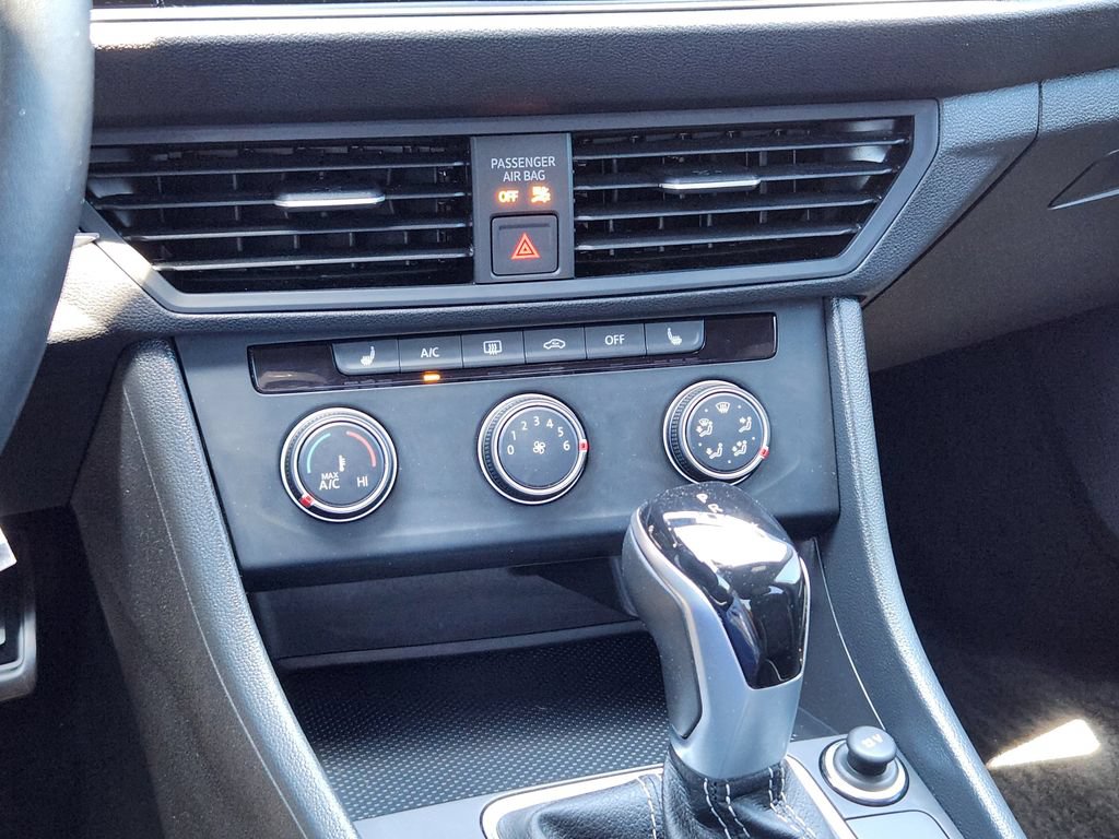 Used 2024 Volkswagen Jetta Sport FWD image 16