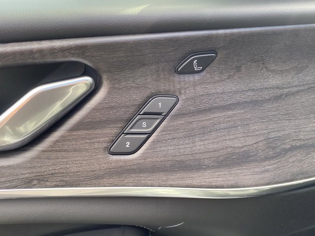 New 2025 Jeep Grand Cherokee L Overland image 14