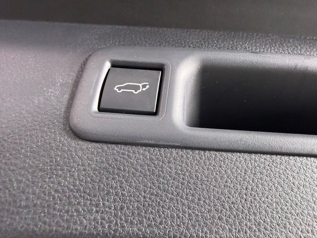 Used 2026 Toyota Highlander XLE AWD/4WD image 29