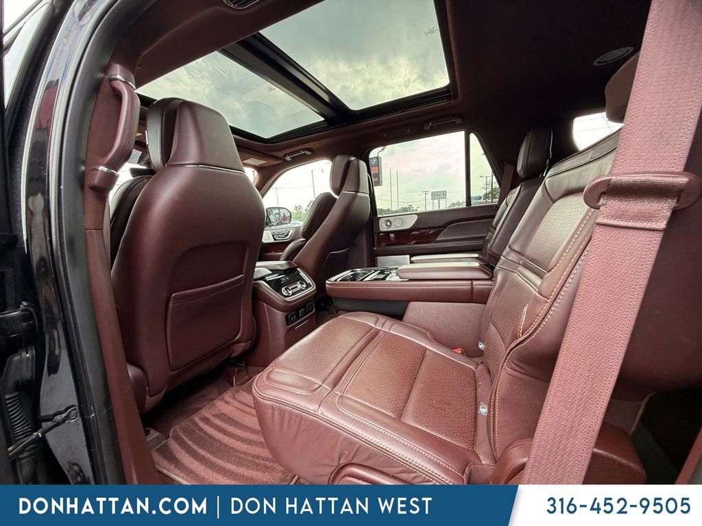 Used 2019 Lincoln Navigator Black Label AWD/4WD image 3