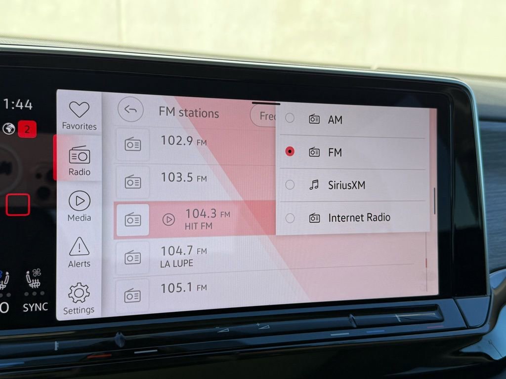 Certified 2025 Volkswagen Atlas SEL AWD/4WD image 20