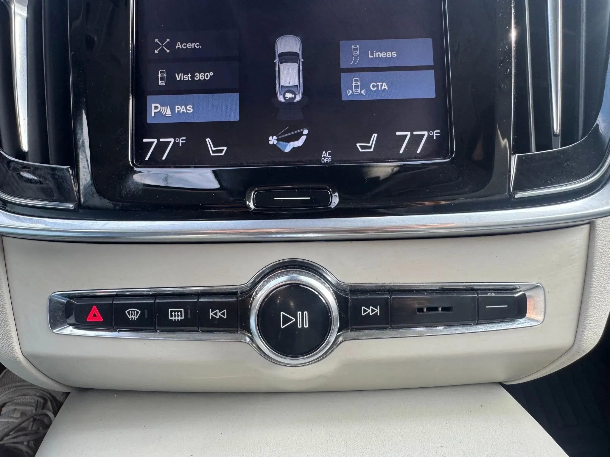 Used 2017 Volvo S90 T6 Inscription w/ Vision Package AWD/4WD image 25