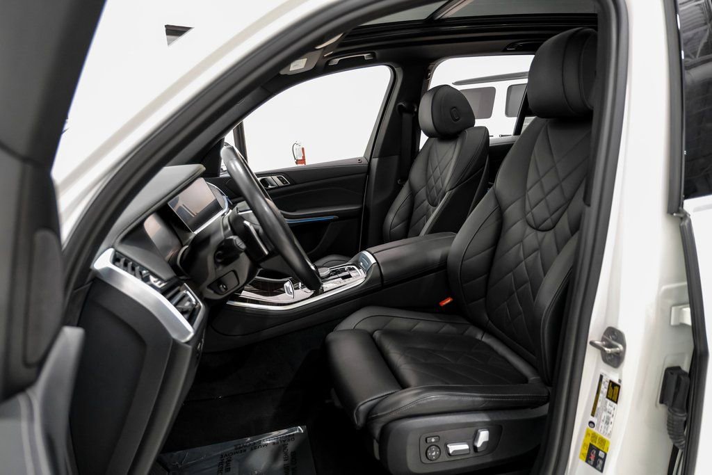 Used 2023 BMW X5 xDrive45e image 27