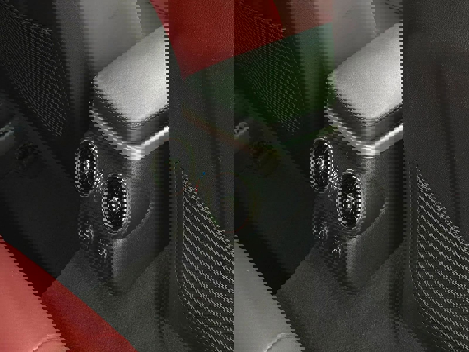 Used 2019 Kia Stinger GT2 image 31