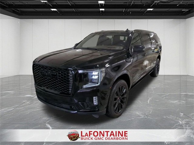 Used 2021 GMC Yukon XL Denali w/ Denali Premium Package image 4