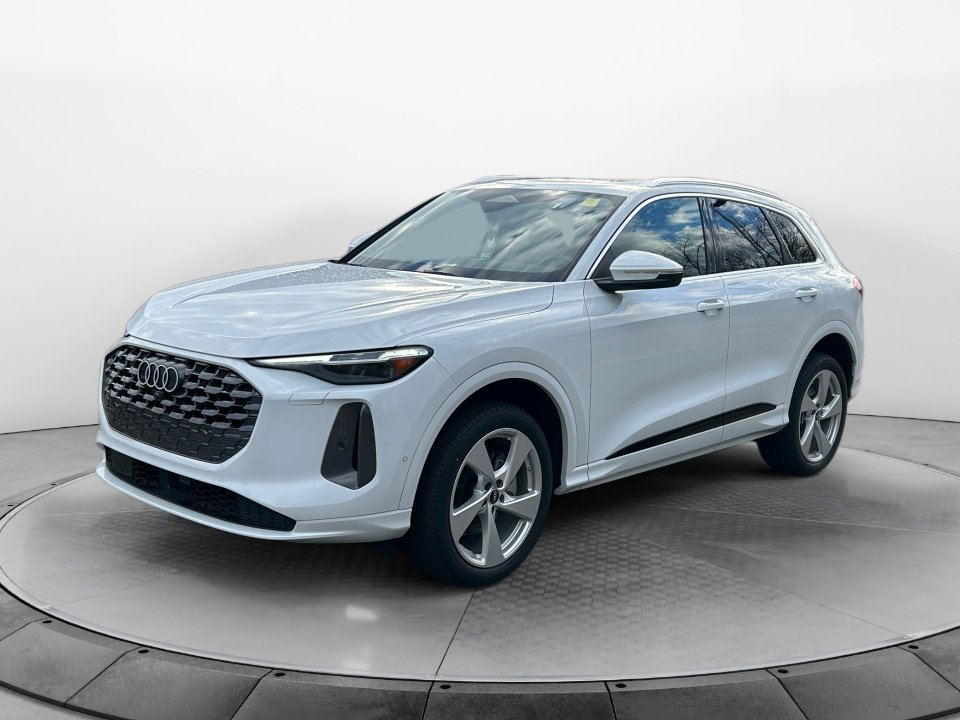 New 2025 Audi Q5 Premium Plus image 3