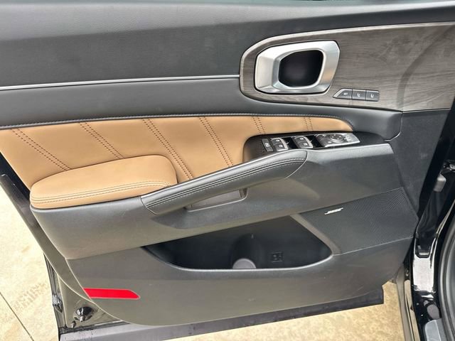 Used 2025 Kia Sorento SX Prestige w/ Olive Brown Leather Package image 29