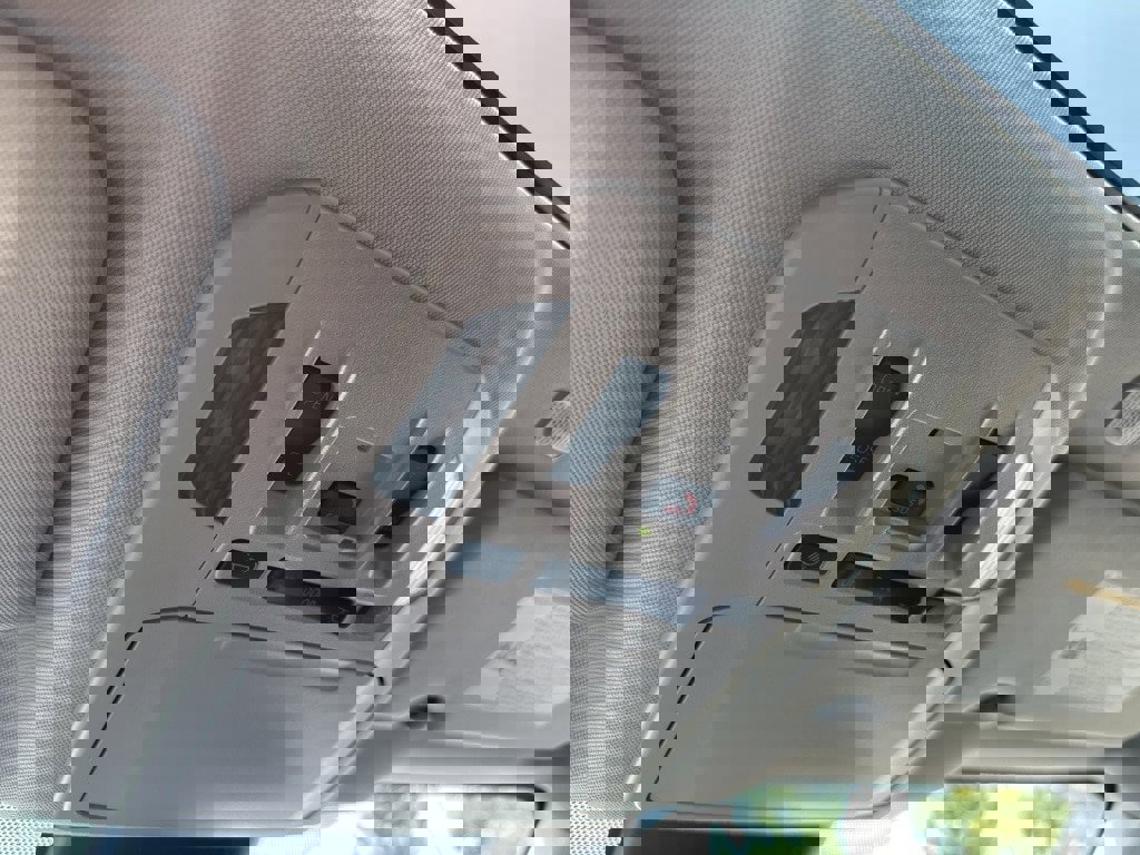 Used 2024 Toyota Highlander XLE image 25