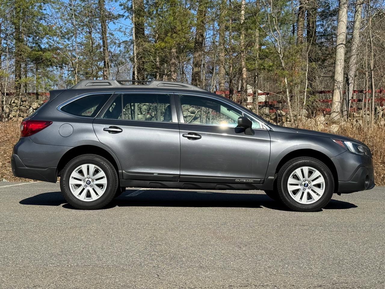 Used 2018 Subaru Outback 2.5i AWD/4WD image 4
