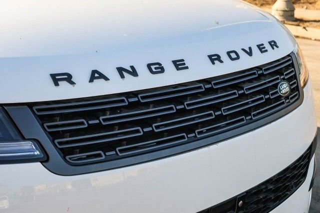 New 2025 Land Rover Range Rover Sport Dynamic SE image 16