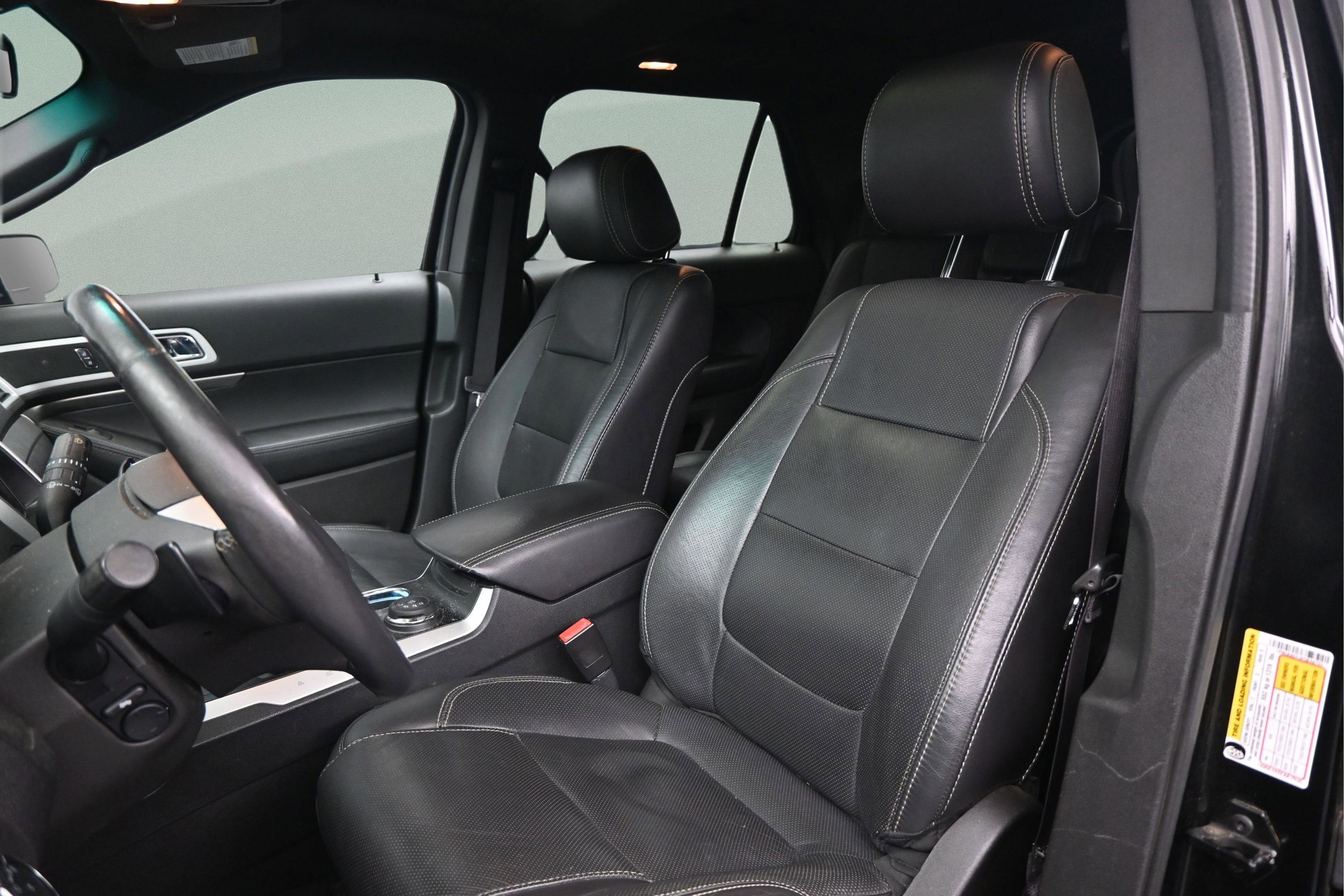 Used 2015 Ford Explorer Sport w/ Equipment Group 401A AWD/4WD image 32
