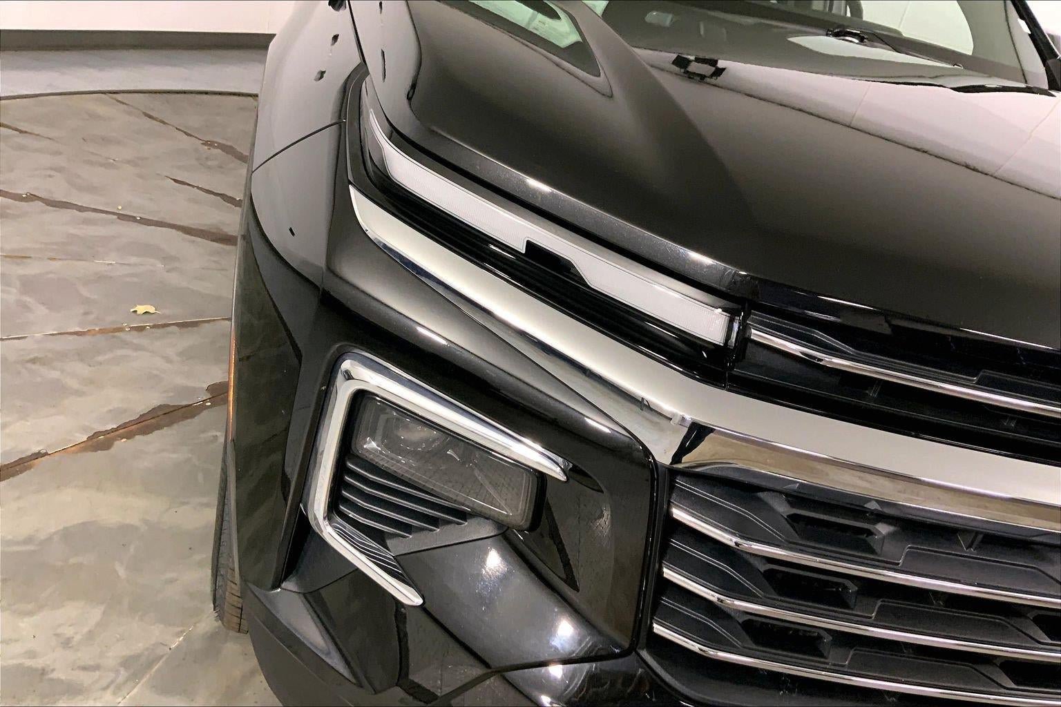 Used 2026 Chevrolet Traverse LT w/ Driver Confidence Package AWD/4WD image 27
