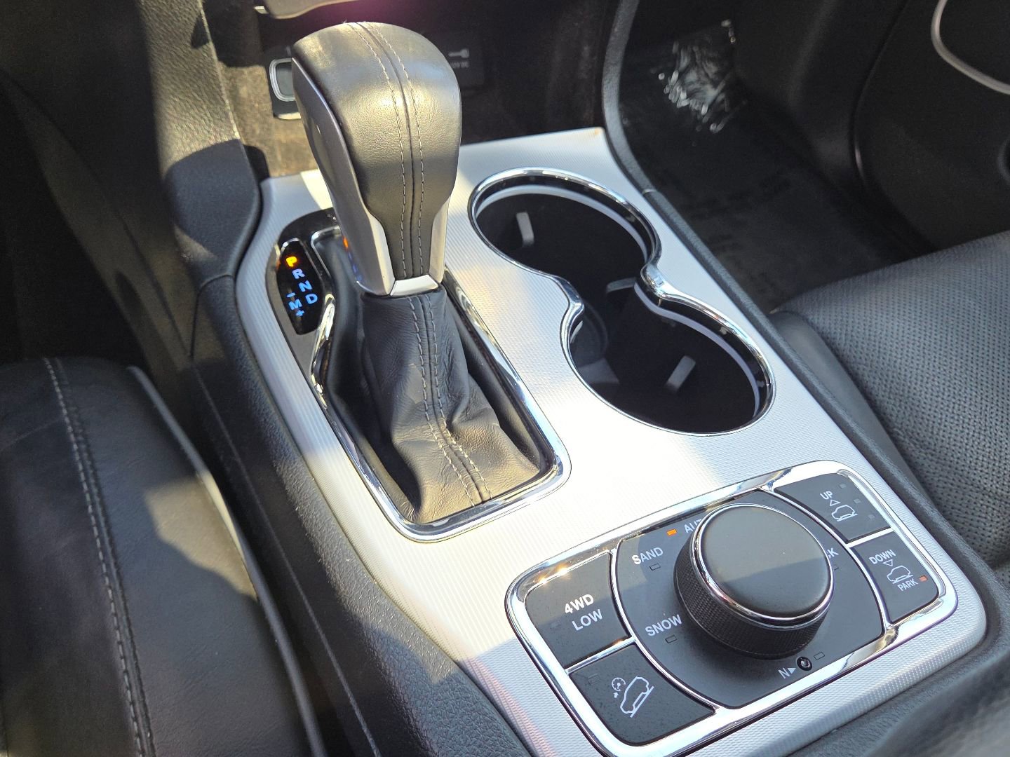 Used 2019 Jeep Grand Cherokee Summit image 36