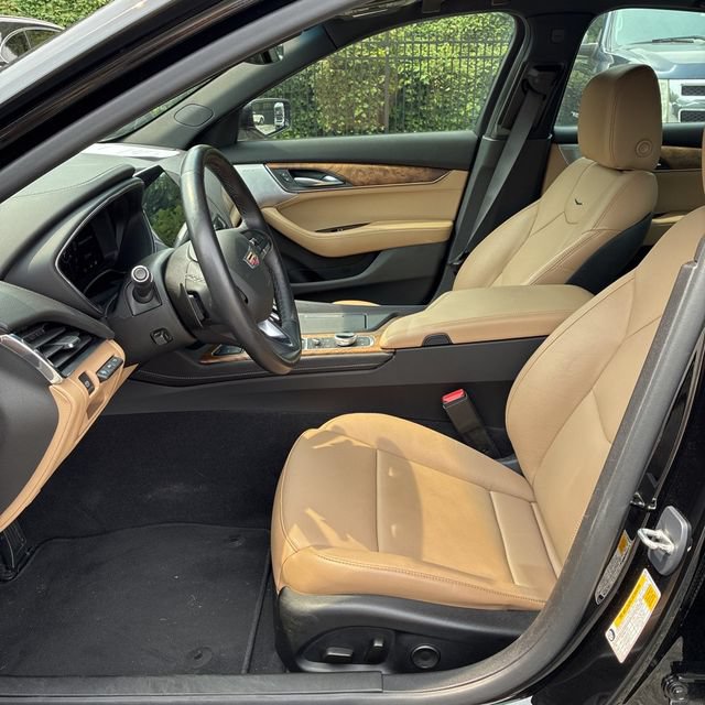 Used 2023 Cadillac CT5 Premium Luxury RWD image 4