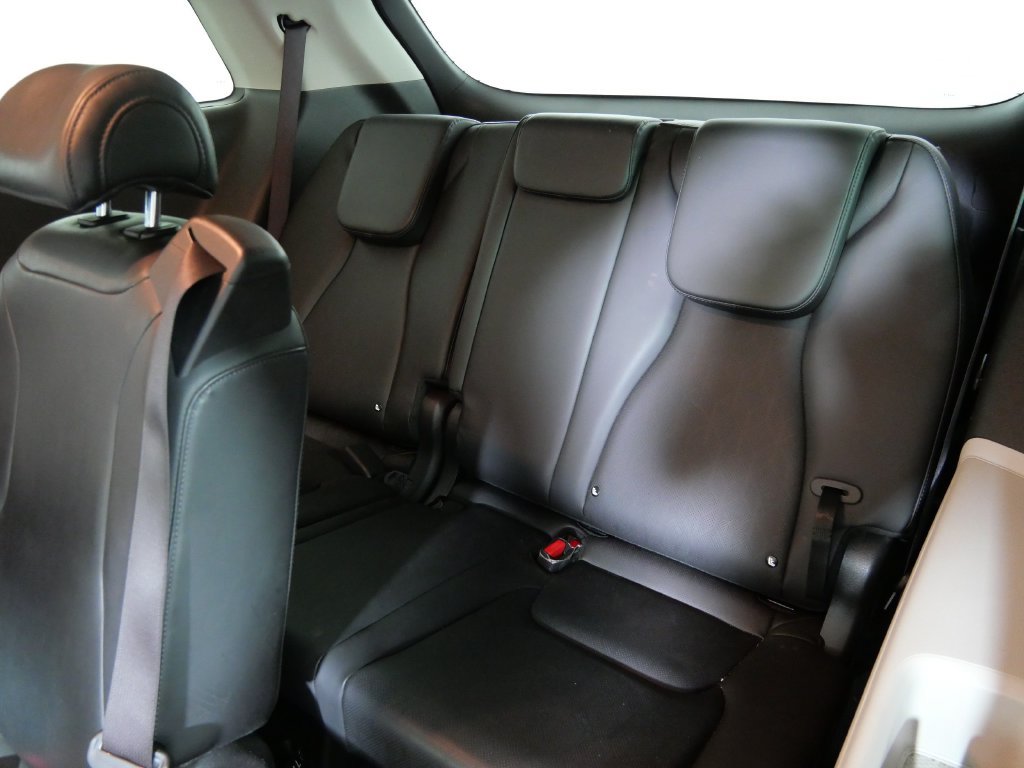 Used 2023 Kia Carnival SX FWD image 18