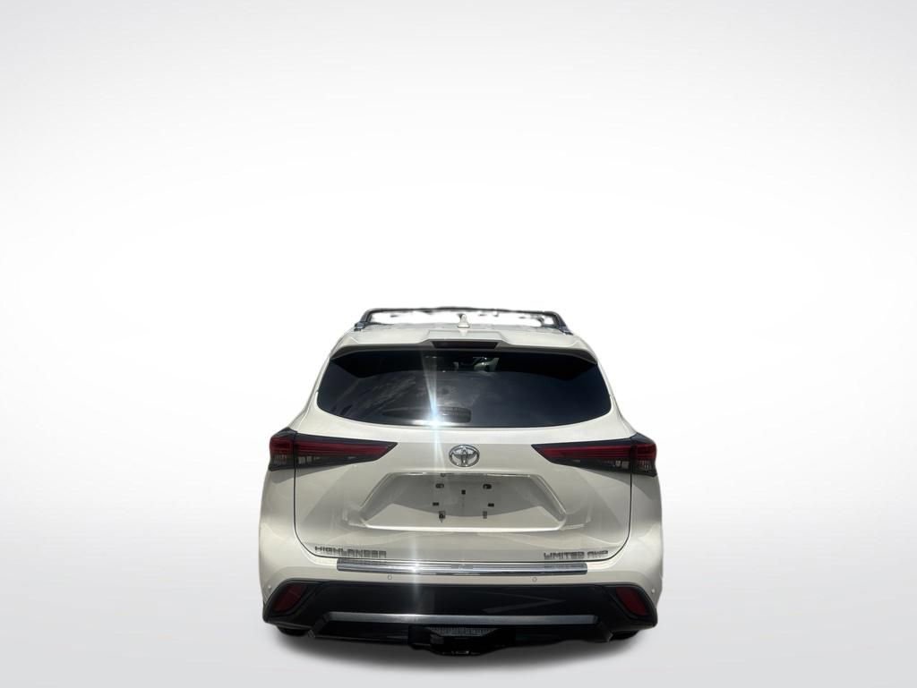 Used 2021 Toyota Highlander Limited AWD/4WD image 12