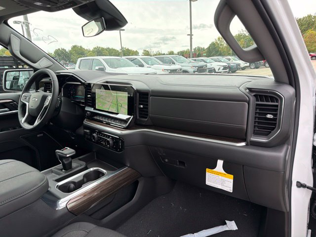 New 2026 Chevrolet Silverado 1500 RST w/ Redline Edition AWD/4WD image 35