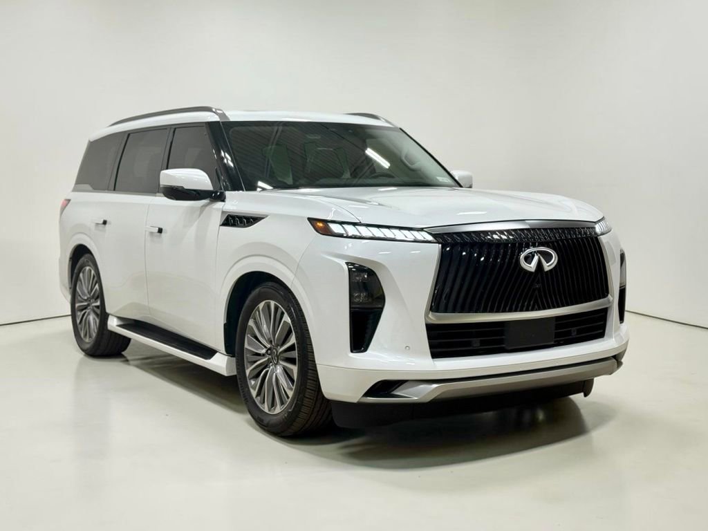 Used 2025 INFINITI QX80 Sensory image 12