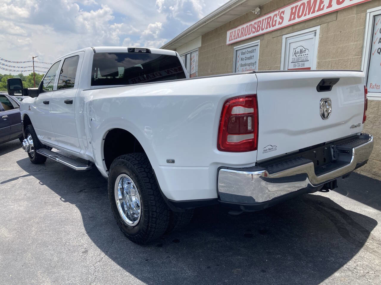 Used 2023 RAM 3500 Tradesman w/ Towing Technology Group image 7