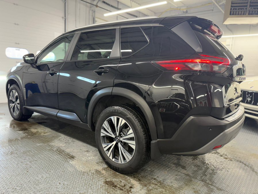 Used 2023 Nissan Rogue SV w/ SV Premium Package image 11