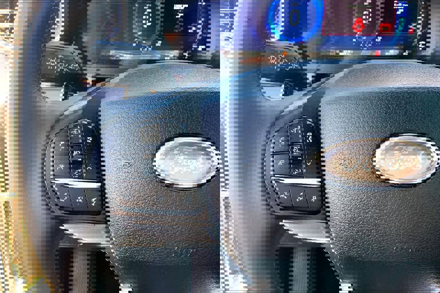 Used 2020 Ford Explorer Platinum w/ Premium Technology Package image 46