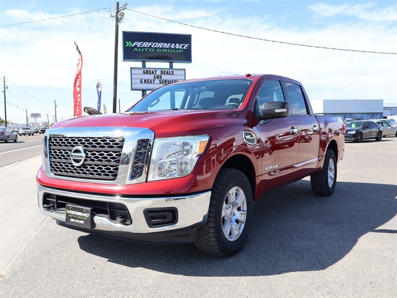 Used 2017 Nissan Titan SV AWD/4WD image 22
