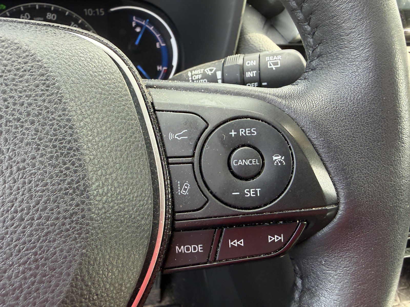 Used 2021 Toyota RAV4 Limited w/ Limited Grade Weather Package AWD/4WD image 16