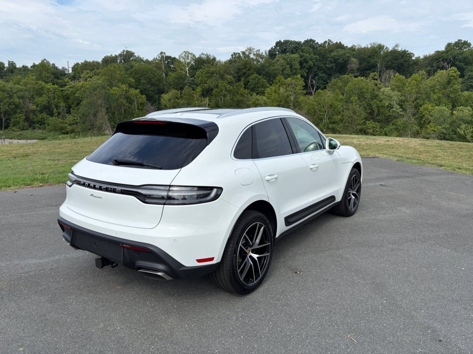 New 2026 Porsche Macan AWD/4WD image 7