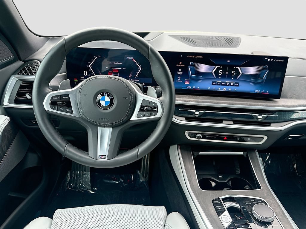 Used 2026 BMW X5 xDrive40i w/ M Sport Package AWD/4WD image 23
